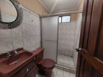 Se vende linda y espaciosa casa en Puraba de Santa Barbara 23-1388