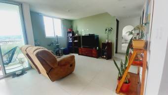 Se vende espacioso apartamento en lindo condominio de San Pablo de Heredia 23-2963