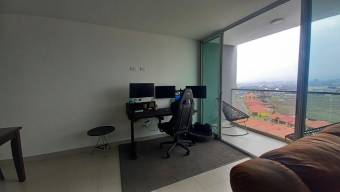 Se vende espacioso apartamento en lindo condominio de San Pablo de Heredia 23-2963