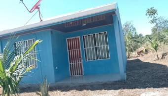Cómoda casa en Miramar de Puntarenas