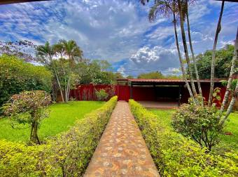 Se Vende Vivienda en Lagos de La Garita, Alajuela