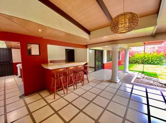 Se Vende Vivienda en Lagos de La Garita, Alajuela