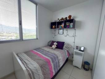 Se vende hermoso apartamento de lujo con amplia terraza en Ulloa de Heredia 24-500