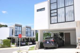 MLS-24-554 VENTA CASA SANTA ANA SAN JOSE