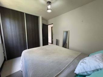 Se vende espacioso apartamento en San Sebastián de San José 23-3368