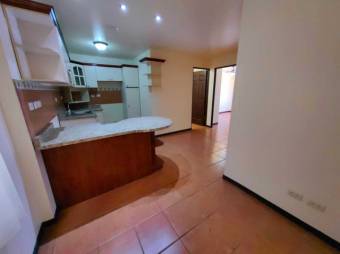 Se vende espacioso apartamento ubicado en Rorhmoser 23-2713