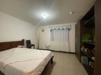 Se alquila espacioso apartamento en San Sebastián de San José 23-3295