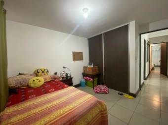 Se alquila espacioso apartamento en San Sebastián de San José 23-3295