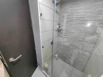 Se vende hermoso y moderno apartamento en Mata Redonda 23-276