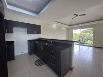 Se vende espacioso apartamento en lujoso condómino de San Antonio de Belén 23-3233 