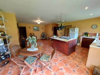 MLS-23-298 VENTA CASA VAZQUEZ DE CORONADO