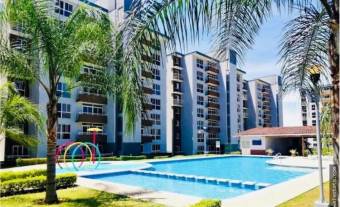 Se vende espacioso apartamento en moderno condominio en San Rafael de Alajuela 24-575