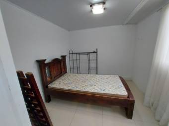 Se vende casa con jardin trasero y excelente ubicacion en San Francisco Heredia A24-838