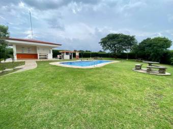 Venta de Casa en San Antonio, Alajuela. RAH 25-43