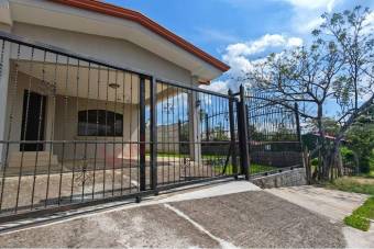 Venta de Casa Nueva Independiente en Santa Bárbara, Heredia ¡Precio Rebajado!