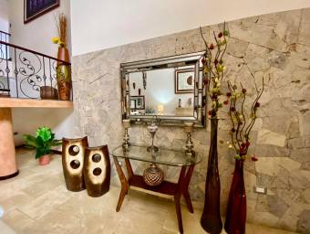 Venta de Casa en La Unión, Cartago. RAH 25-8