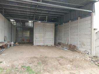 Se vende amplia propiedad con 2,002m2 en San Nicolas en Cartago 25-84