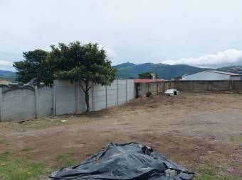 Se vende amplia propiedad con 2,002m2 en San Nicolas en Cartago 25-84