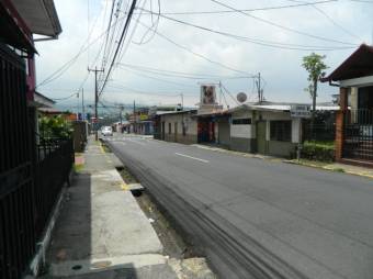 Se vende amplio local comercial de 844m2 en Santa Barbara de Heredia 24-54, $ 950,000, 6, Heredia, Santa Bárbara