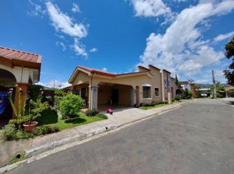 Venta de Casa en Montes de Oca, San José. RAH 25-251