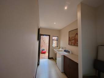 Venta de Casa en Granadilla, San José. RAH 25-251