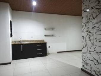 Venta de Casa  APTO en Alajuelita, San José. RAH 24-1723