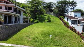 LAND FOR SALE IN CERROS COLÓN, EXCLUSIVE CONDOMINIUM.