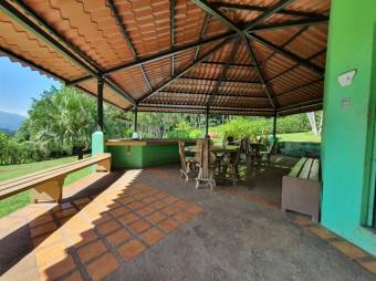 Se vende amplia finca con 67,940m2 en Orotina de Alajuela 23-1324