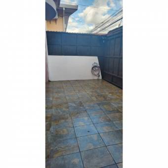 VENTA DE CASA CON USO MIXTO, SAN JOSE, SAN PEDRO, LOS YOSES SUR   