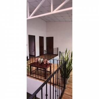 VENTA DE CASA CON USO MIXTO, SAN JOSE, SAN PEDRO, LOS YOSES SUR   