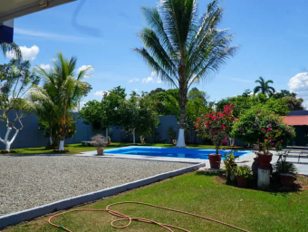 Houses in San Isidro del General  House with Pool