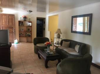 Venta de Casa en Brasil de Santa Ana. RAH 25-22