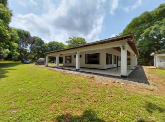 QUINTA EN ALAJUELA, SAN MATEO EN VENTA