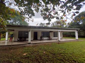 QUINTA EN ALAJUELA, SAN MATEO EN VENTA