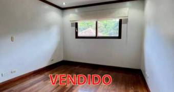 Casa en alquiler Escazu $3.800 jardines, terraza