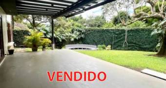 Casa en alquiler Escazu $3.800 jardines, terraza