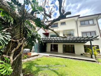 Casa en alquiler Escazu $3.800 jardines, terraza