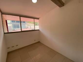 Se vende oficina de 61m2 en San Rafael de Escazú 22-2547