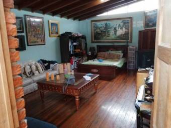 Se vende bodega con 184m2 en Mata de plátano de San José 24-426, $ 225,000, 2, San José, Goicoechea