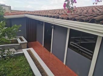 Apartamento en Alquiler en San Antonio de Escazú