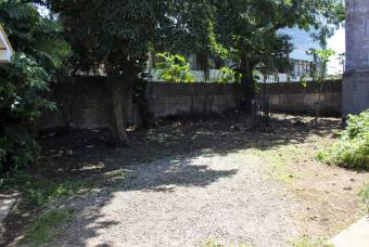 VENTA DE TERRENO UBICADO EN SAN PEDRO DE MONTES DE OCA, UCR