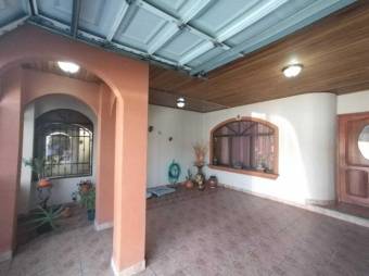 Se vende espaciosa casa en San Francisco Heredia A24-1601