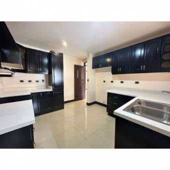 VENTA DE CASA, SAN JOSÉ, CURRIDABAT, GUAYABOS, CONDOMINIO COLONIA DEL ROBLE 