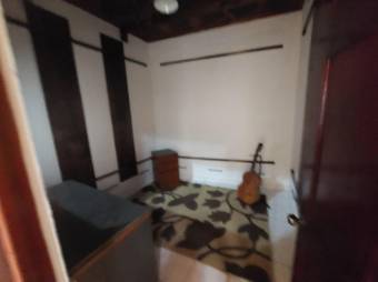 Se vende moderna y espaciosa casa con patio en San Pablo de Heredia 24-1711