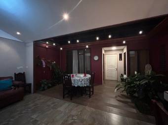 Se vende casa con exelente ubicacion en Heredia Heredia A23-2610