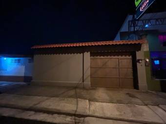 Se vende casa con exelente ubicacion en Heredia Heredia A23-2610