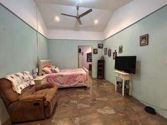 Se vende casa con exelente ubicacion en Heredia Heredia A23-2610