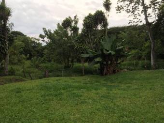 Se vende propiedad con amplio terreno en Poas Alajuela A23-1977