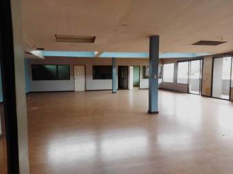 Se vende amplio local comercial de 900m2 en Aserrí de San José 24-555, $ 580,000, 2, San José, Aserri