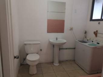 Se vende amplio local con 15 apartamentos en San Pedro de San Jose 24-1749, $ 593,300, 15, San José, Montes de Oca